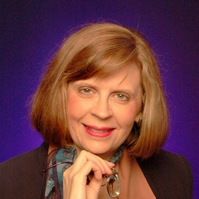 portrait photo of Lisa Hendrix