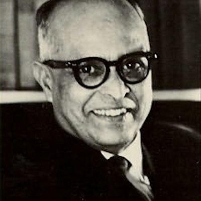 portrait photo of R K Narayan