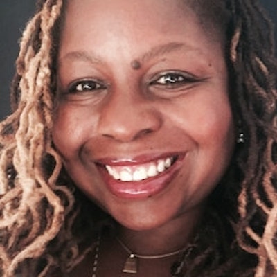 portrait photo of Veronica Chambers