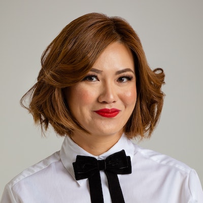 portrait photo of Shirley Marr