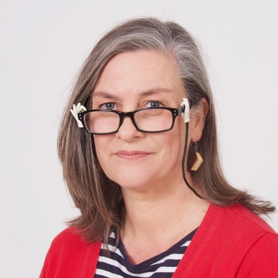 portrait photo of Melinda Szymanik