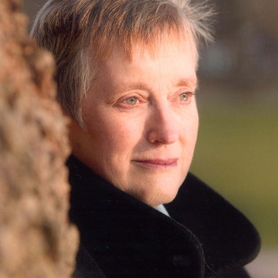 portrait photo of Stella Rimington