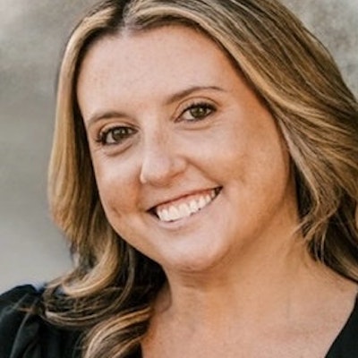 portrait photo of Lindsey Daly