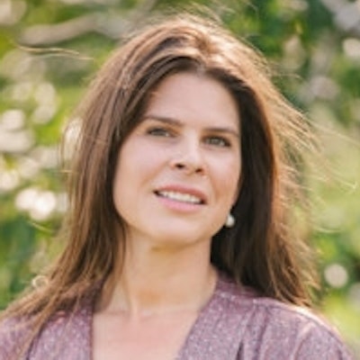 portrait photo of Christine Flynn