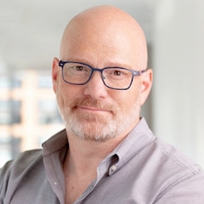 portrait photo of GLEN WELDON