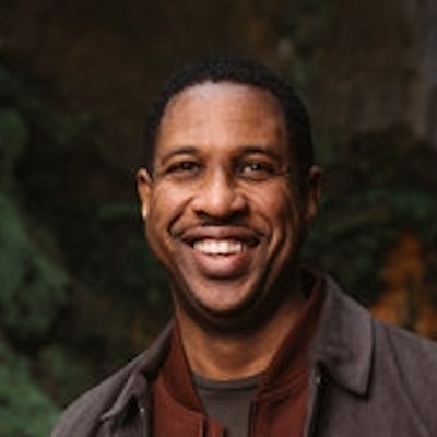 portrait photo of Hakeem Oluseyi