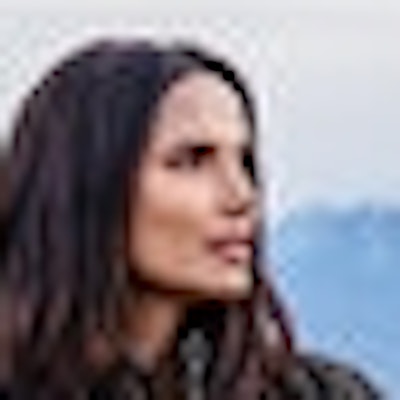 portrait photo of Padma Lakshmi