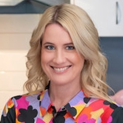 portrait photo of Rachel Lindsay