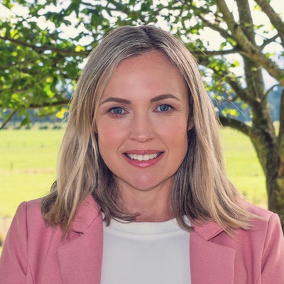 portrait photo of Amanda King