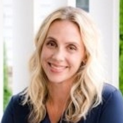 portrait photo of Colleen Oakley