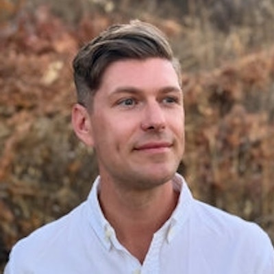 portrait photo of Richie Hofmann