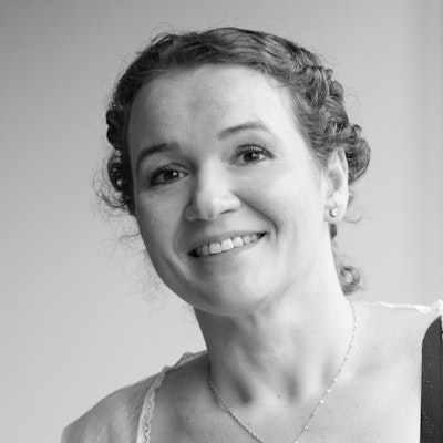 portrait photo of Karen Jennings