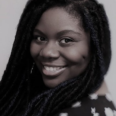 portrait photo of Claire Kann