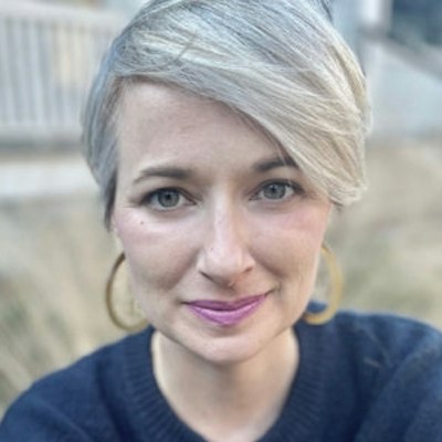 portrait photo of Erin Lane