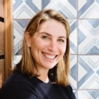 portrait photo of Zibby Owens