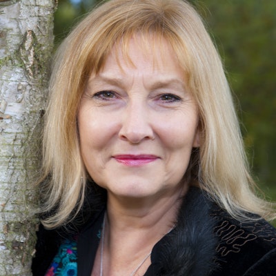 portrait photo of Helen Rappaport