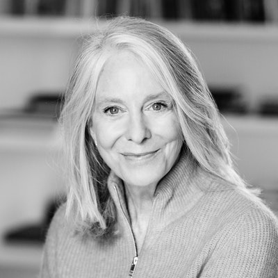 portrait photo of Bonnie Garmus