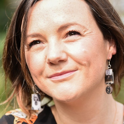 portrait photo of Lisette Auton