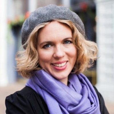 portrait photo of Rachel Linden