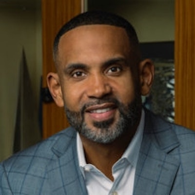portrait photo of Grant Hill