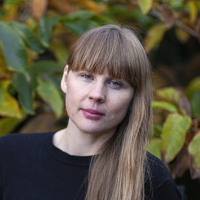 portrait photo of Heather Darwent