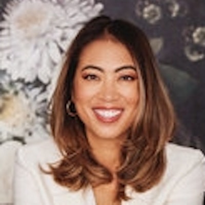 portrait photo of Elise Hu