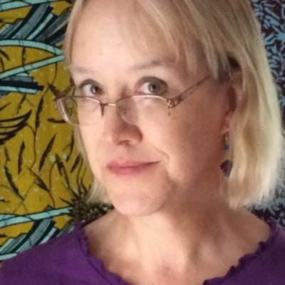 portrait photo of Lisa Bunker