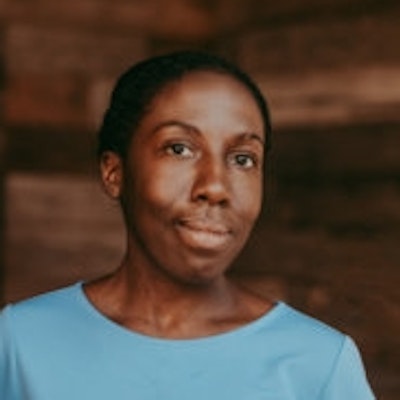 portrait photo of Jennifer Baker