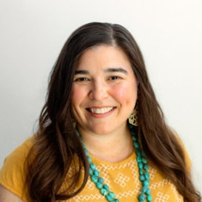 portrait photo of Carolyn Leiloglou