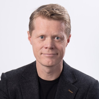 portrait photo of Sam Roggeveen