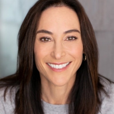 portrait photo of Cara Natterson, MD