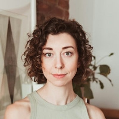portrait photo of Andrea Bartz