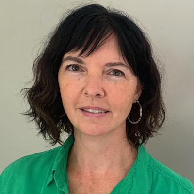 portrait photo of Joanna Redden