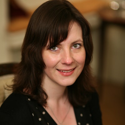 portrait photo of Ruth Scurr