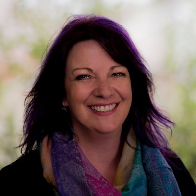 portrait photo of Alli Sinclair