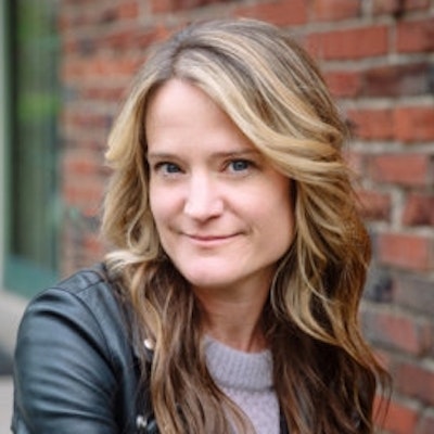 portrait photo of Sara Shepard