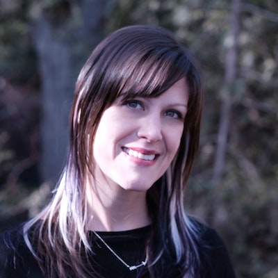 portrait photo of Eva Knight