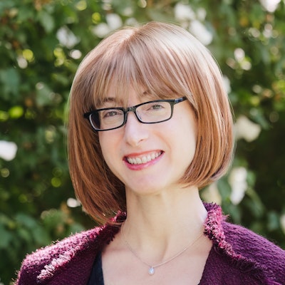 portrait photo of Freida McFadden