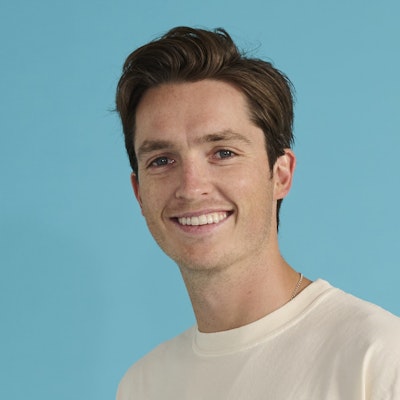 portrait photo of Scotty James