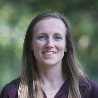 portrait photo of Hannah Ritchie