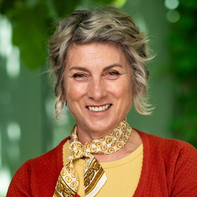 portrait photo of Jo Peck