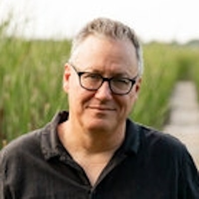 portrait photo of Steve Hoffman