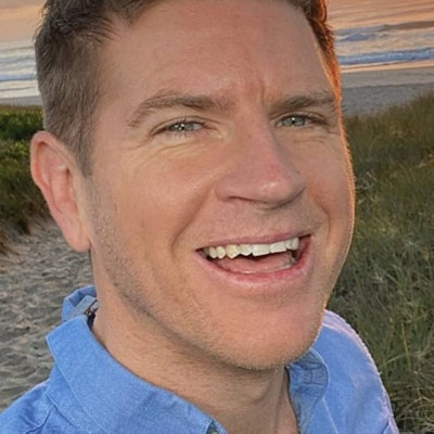portrait photo of Sam Mac