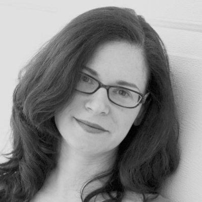portrait photo of Arika Okrent