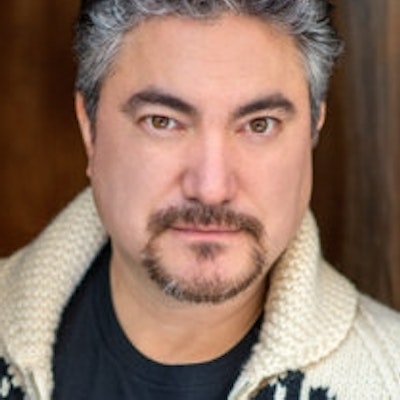 portrait photo of Kevin Loring