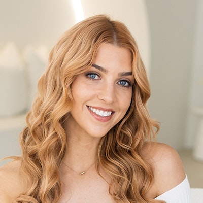 portrait photo of Steph Pase