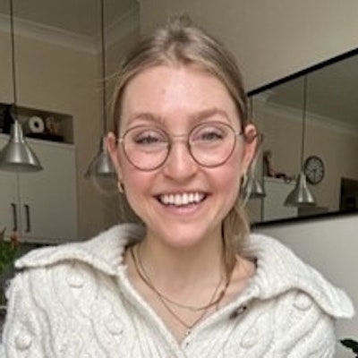 portrait photo of Lucy Dunbar