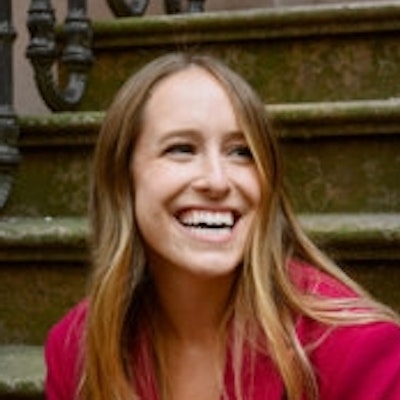 portrait photo of Becky Chalsen