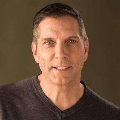portrait photo of Jeffrey Dean