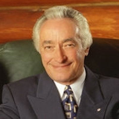 portrait photo of Mel Hurtig